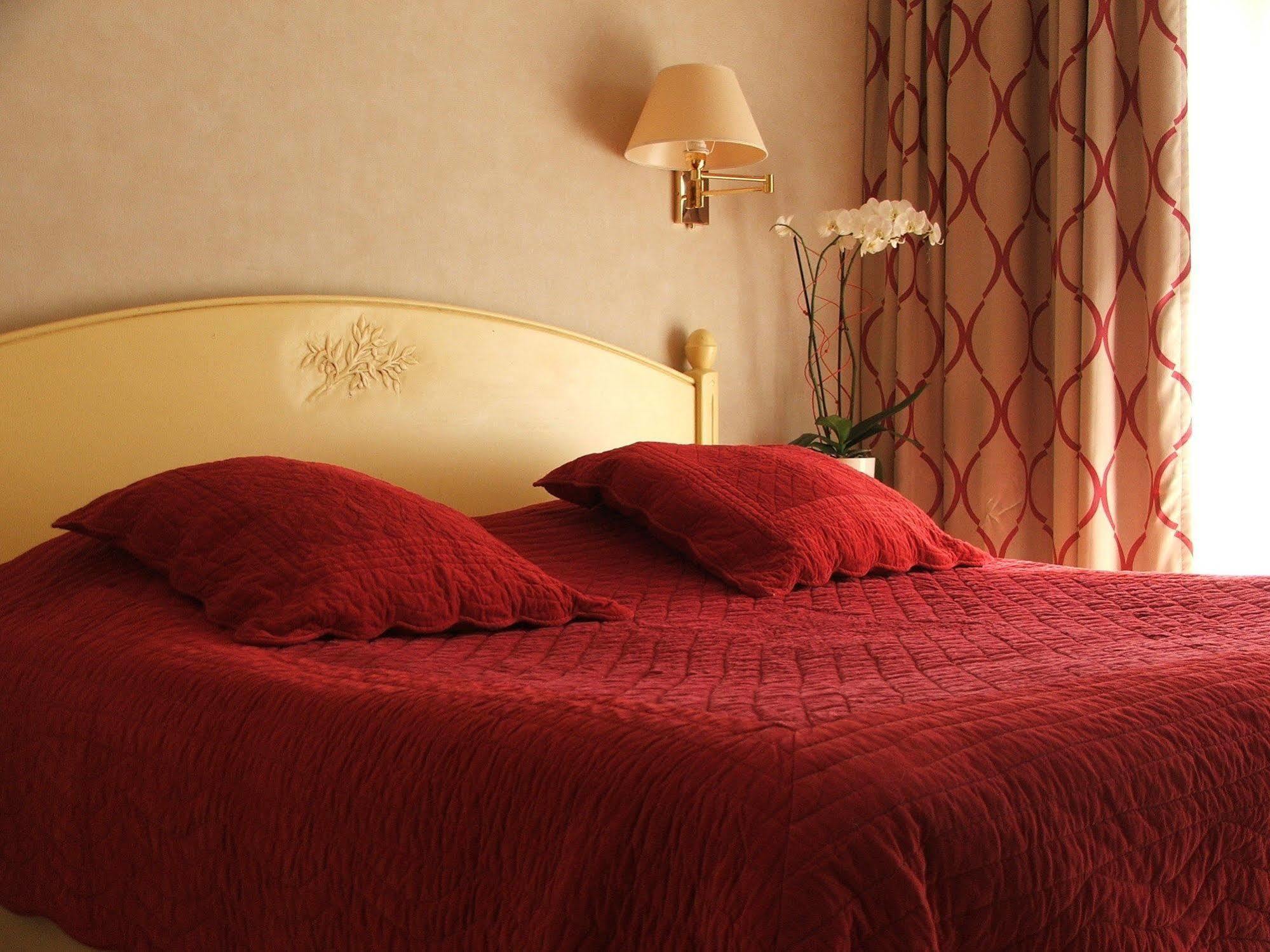 Hotel Diana Ванс Экстерьер фото